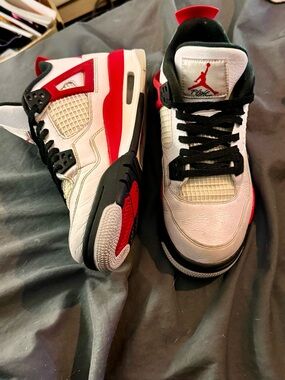 Nike Air Jordan 4 Retro GS “Red Cement” Sz. 5Y 408452-161